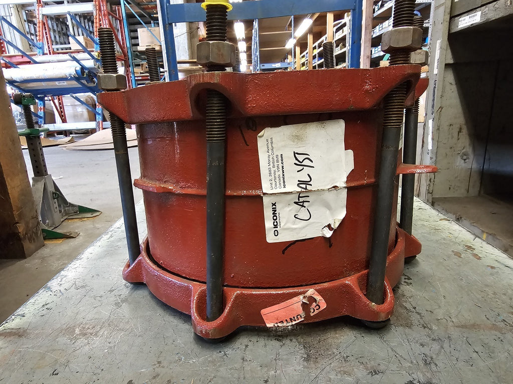 ROBAR 10" Pipe Coupling, 10.6-10.9