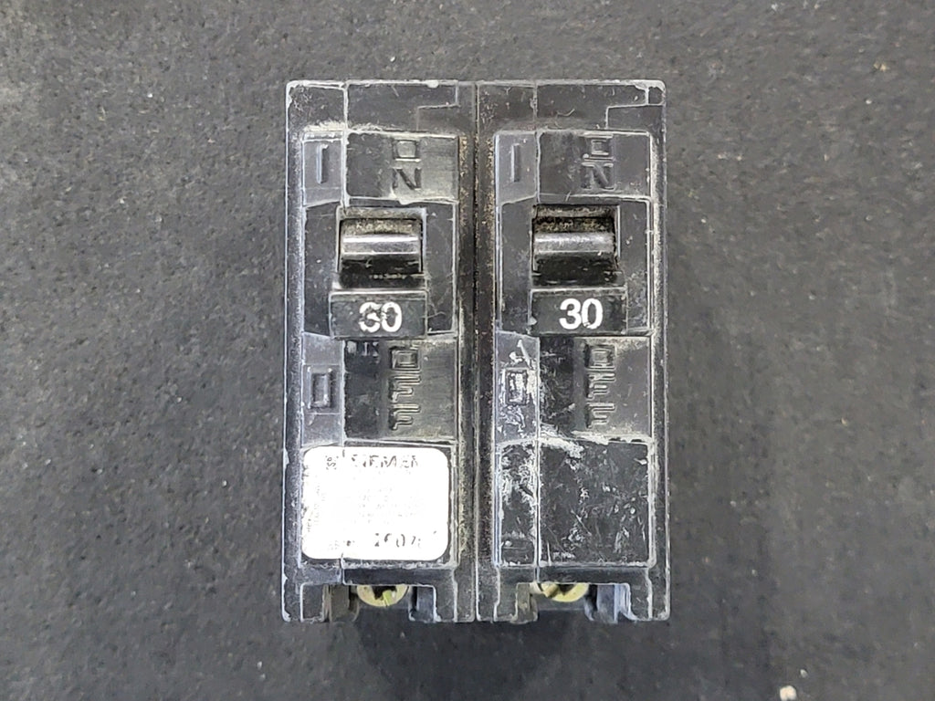 SIEMENS 30 Amp, 2 Pole, 120/240 Volts Circuit Breaker Q230