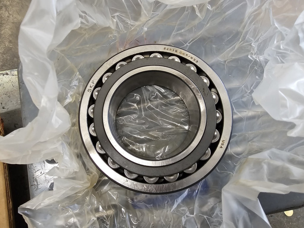 SKF Spherical Roller Bearing 90mm ID x 160mm ID x 40mm W, 22218 CCK/W33