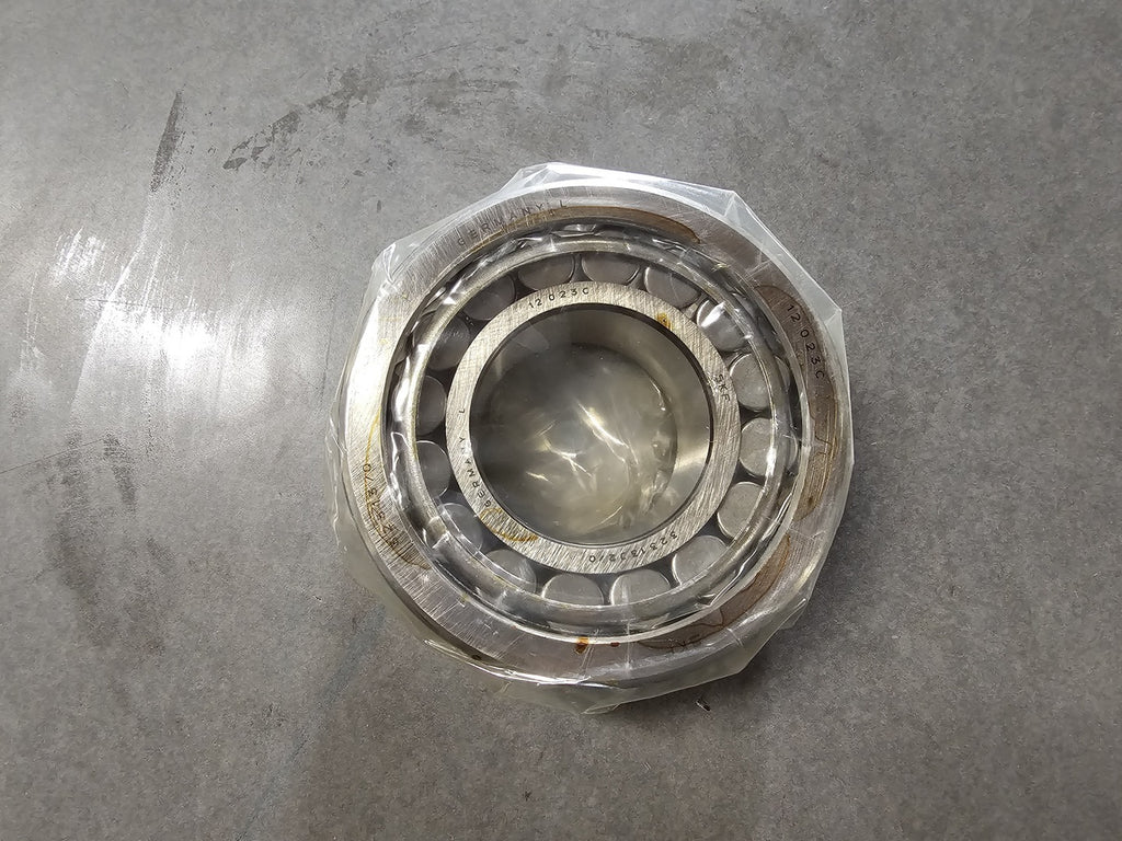 SKF Single Row Tapered Roller Bearing 65mm ID x 140mm OD x 51mm W, 32313 J2/Q 