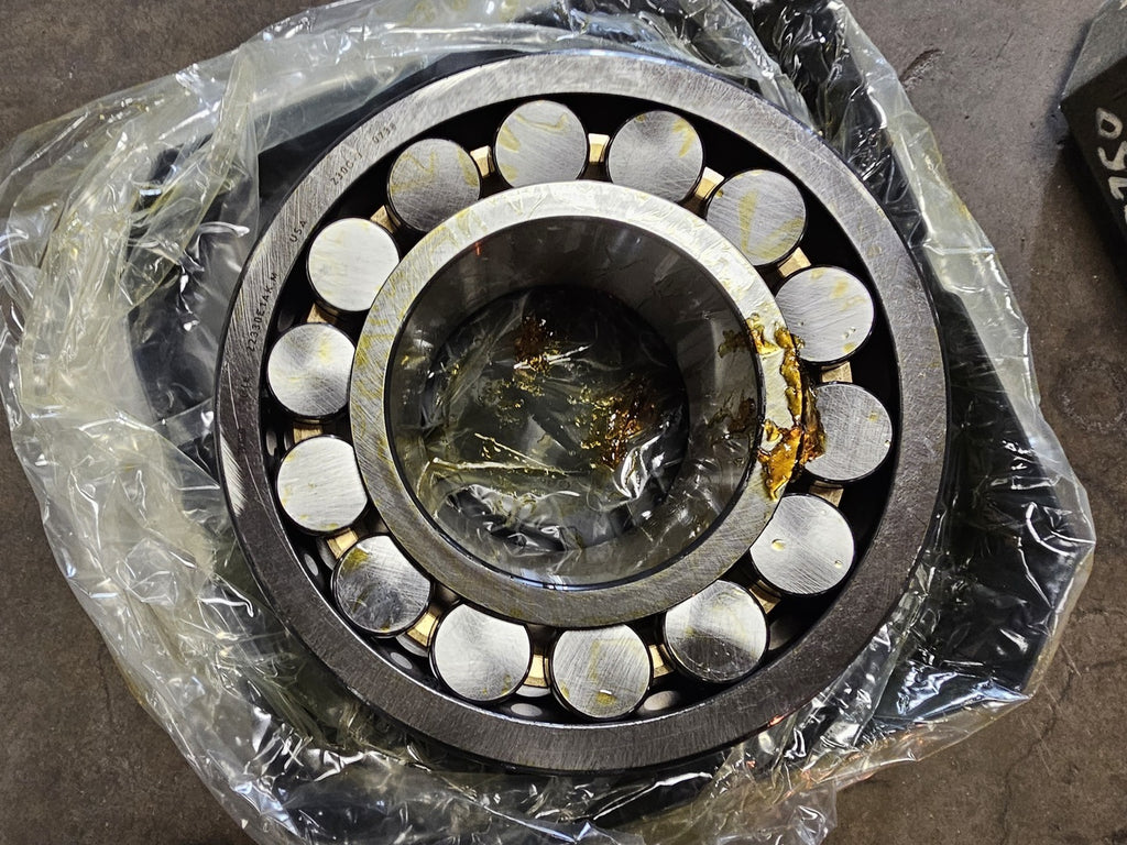 FAG Spherical Roller Bearing 150mm ID x 3220mm OD x 180mm W, 22330E1AK.M