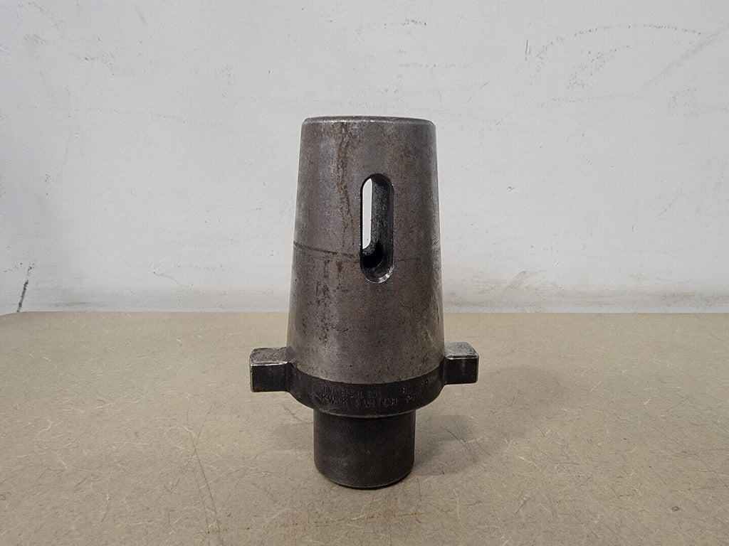 UNIVERSAL ENGINEERING 3 Morse Taper Adapter with Kwik-Switch 400 Shank 80429