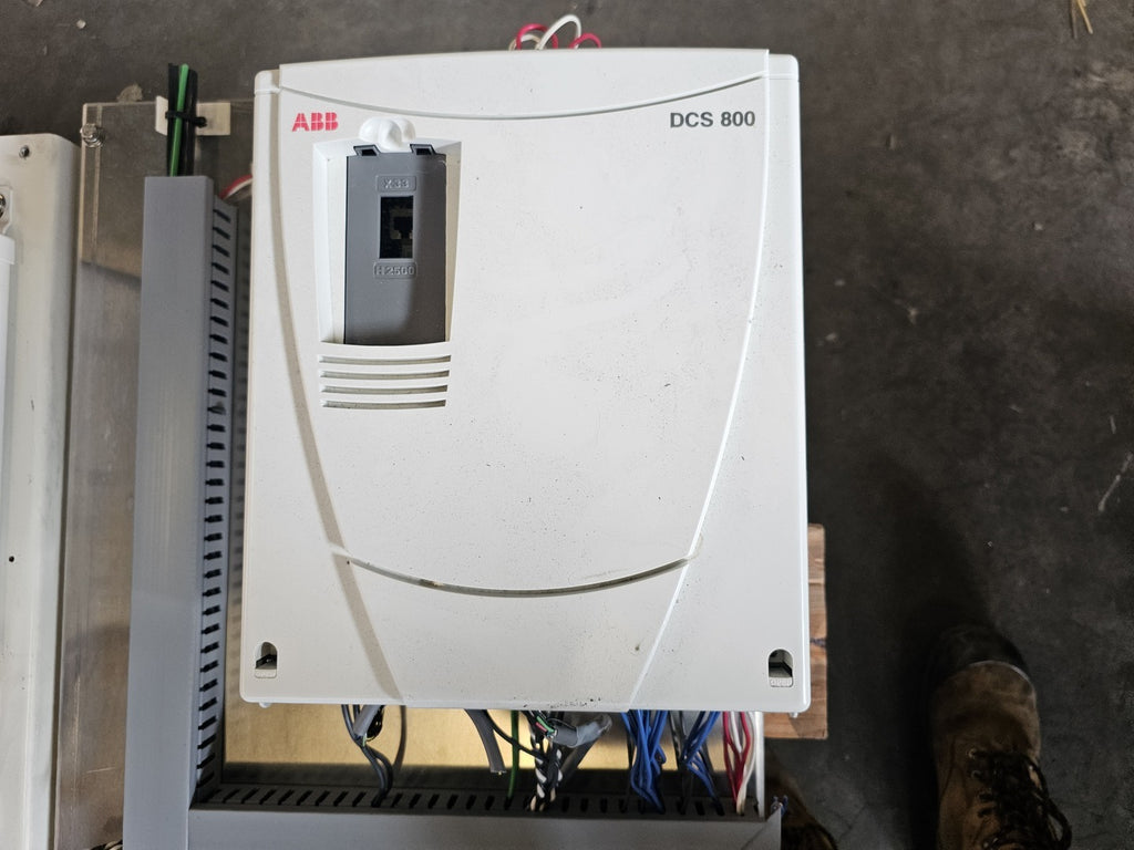 ABB 16 hp, 600 Volts, 3-Phase VFD DCS800-S01-0020-05-0