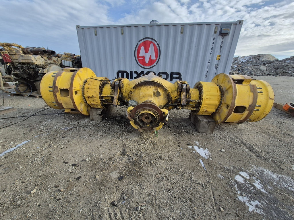 KOMATSU HD785-5LC Rear Axle Assembly