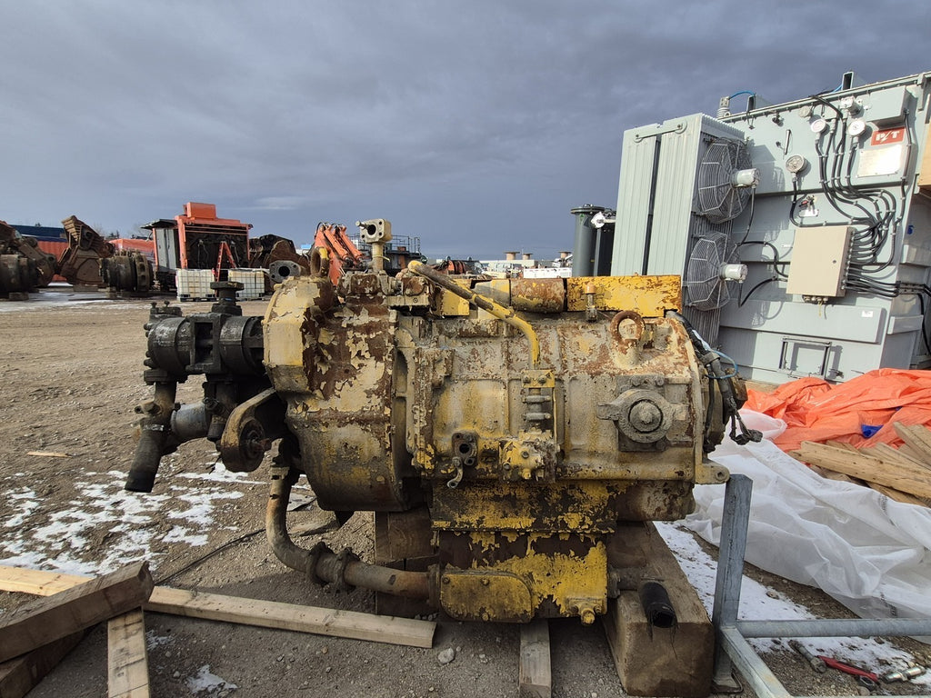 KOMATSU Transmission Assembly 561-15-61032R