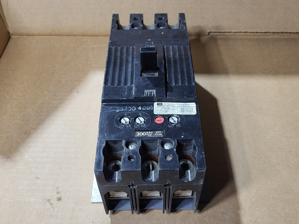 FEDERAL PIONEER 200 Amp, 3 Pole, 600 Volt Circuit Breaker Type CFJ