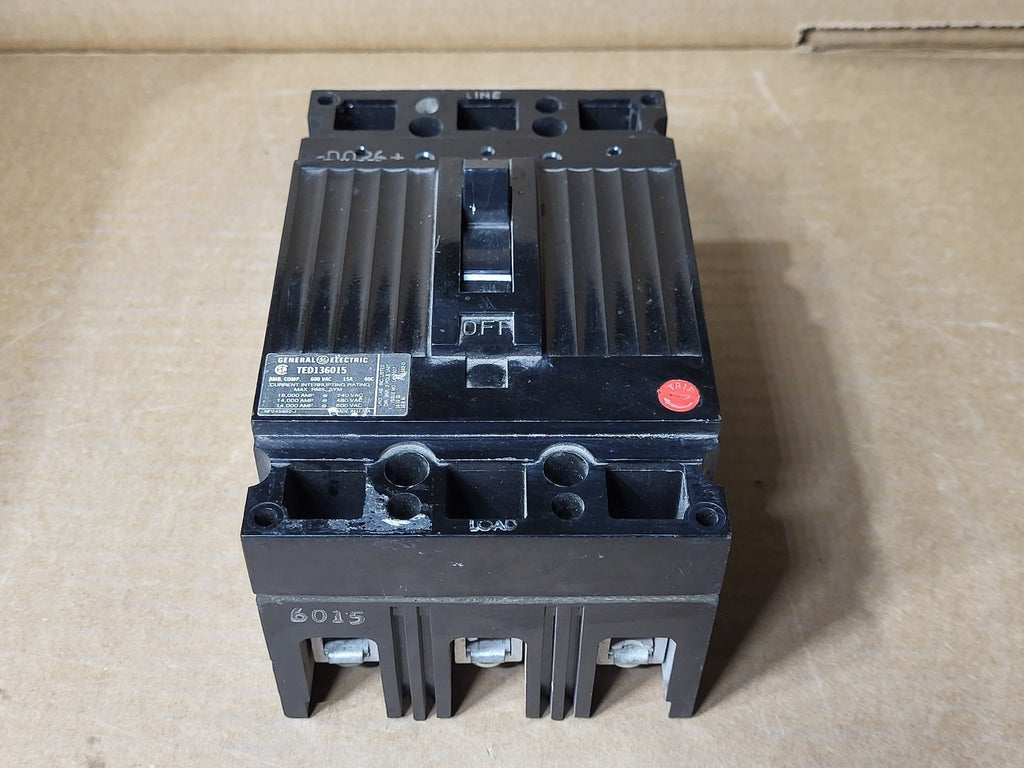 GENERAL ELECTRIC 15 Amp, 3 Pole, 600 Volts Circuit Breaker TED136015