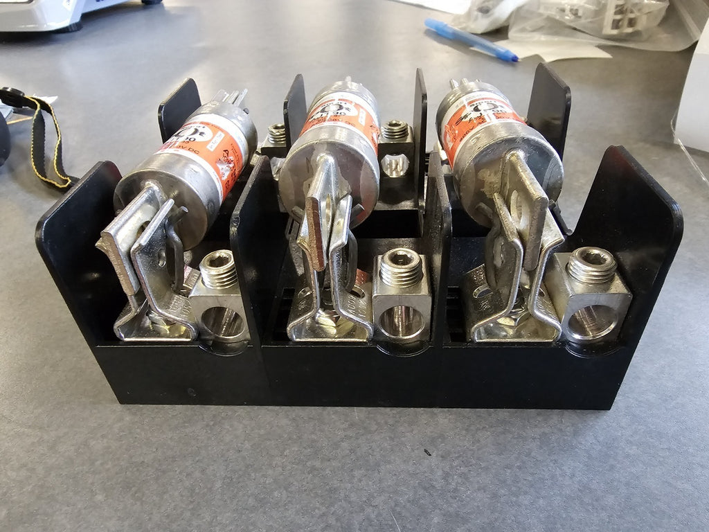 FERRAZ SHAWMUT Fuse Holder Block 61008SJ w/ Fuse ATJ90