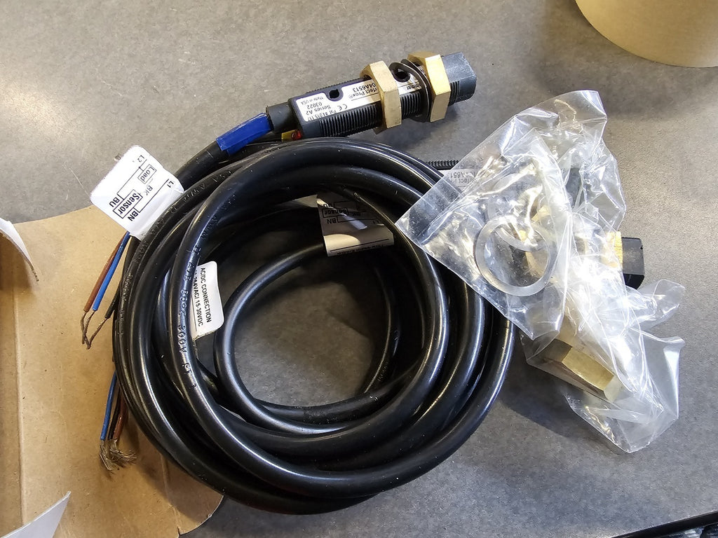 EATON CUTLER-HAMMER Comet 18mm Tubular Photoelectric Sensor, 2" Range, 13104A6513