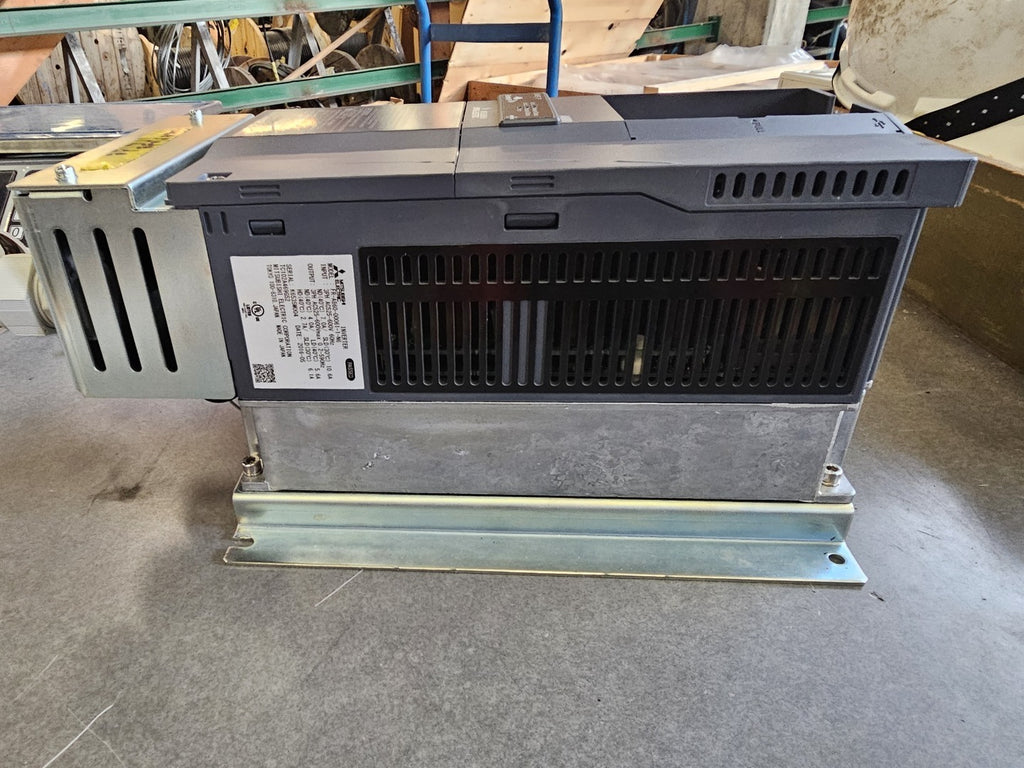 MITSUBISHI ELECTRIC 3 hp, 600 Volts, 3-Phase VFD FR-A860-00061-1-N6