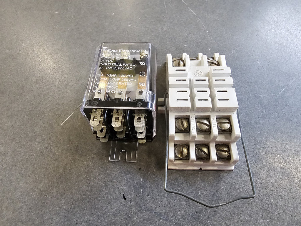 TYCO ELECTRONICS 10 Amp, 24 VDC, 8-Pin General Purpose Power Relay KUP-14D55-24 w/ Socket Base