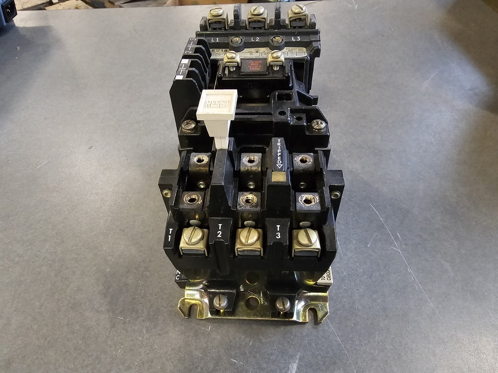 ALLEN-BRADLEY 27 Amp, Nema 1 Motor Starter 509-B0D w/ Auxiliary Contacts 595-A
