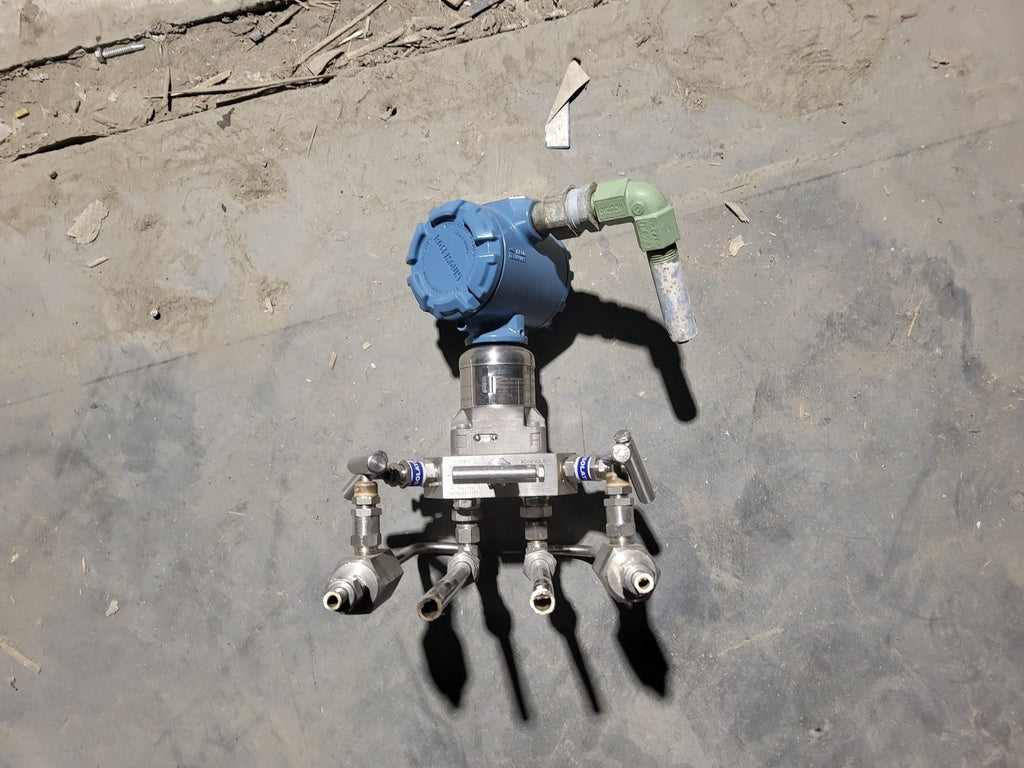 ROSEMOUNT Pressure Transmitter 3051S series w/ Valve Manifold