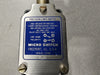 HONEYWELL Pillow Duty Limit Switch NEMA 1, 10A, 480VAC 5LS1
