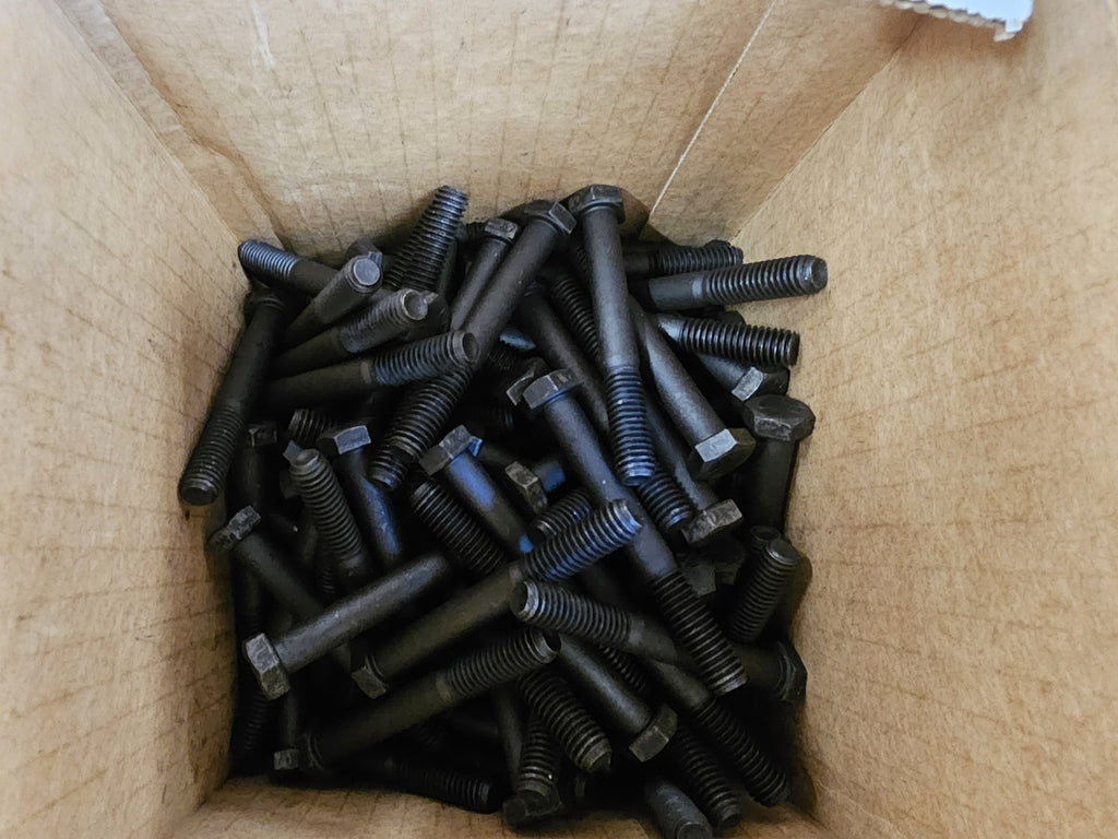 UNIFIED ALLOYS 2-1/2"Dia x 6"L Nipple Weld Hex Cap Bolt SCH40