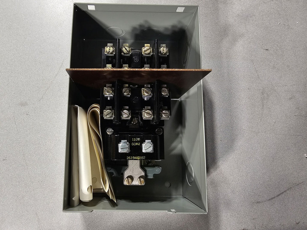 CANADIAN GENERAL ELECTRIC 9 Amps Double Voltage Relay CR2811DV44, 26194G102