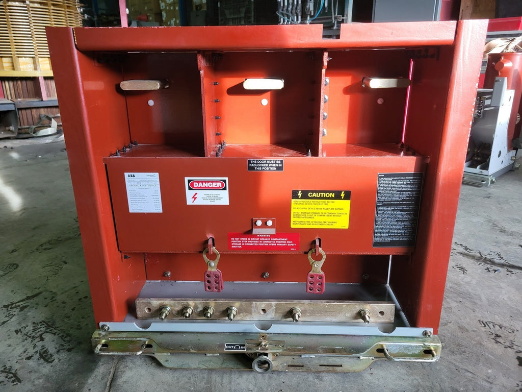 ABB 5/15 kV, 1200/2000A Manual Ground and Test Device 