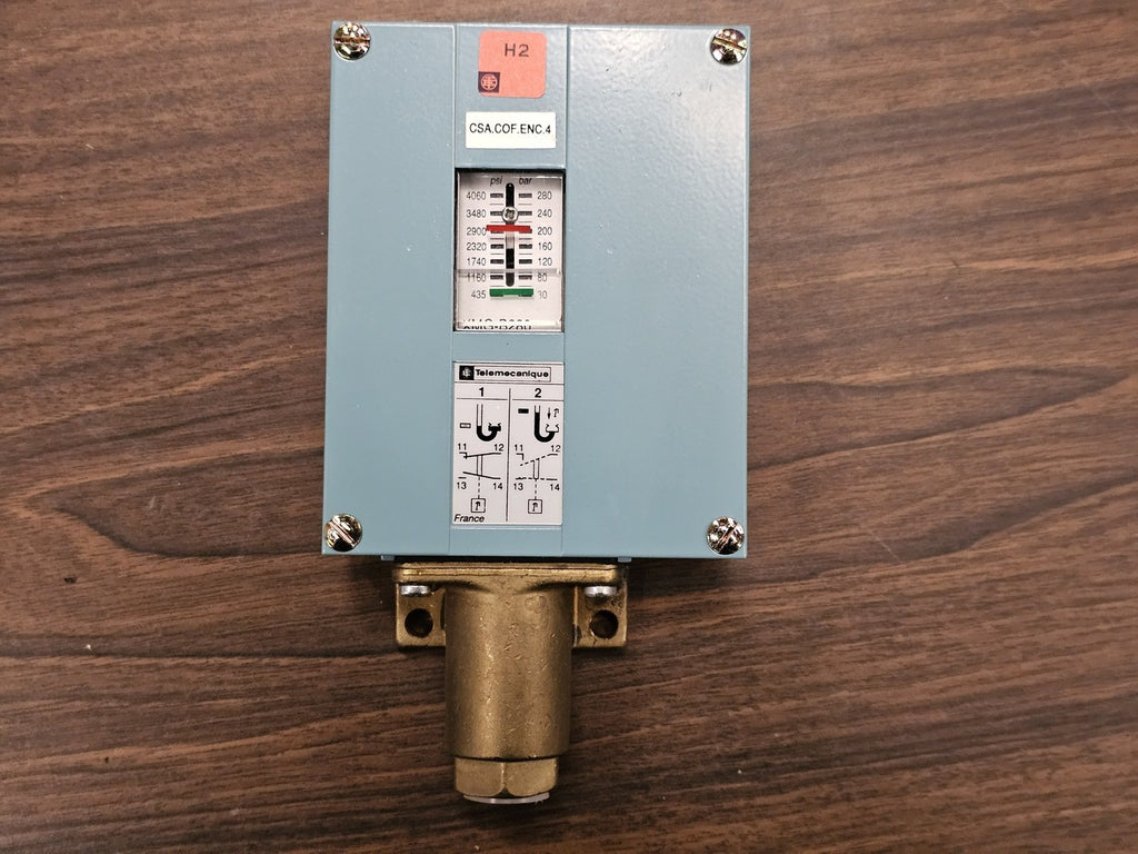 TELEMECANIQUE Pressure Switch, 435-4060 psi, XMG-B280
