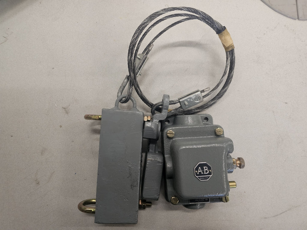 ALLEN-BRADLEY Limit Switch Weighted Lever 801-FSC148