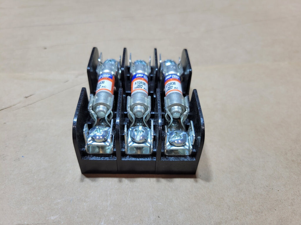 FERRAZ SHAWMUT 30 Amp 600 Volts 3 Pole Fuse Holder 30323
