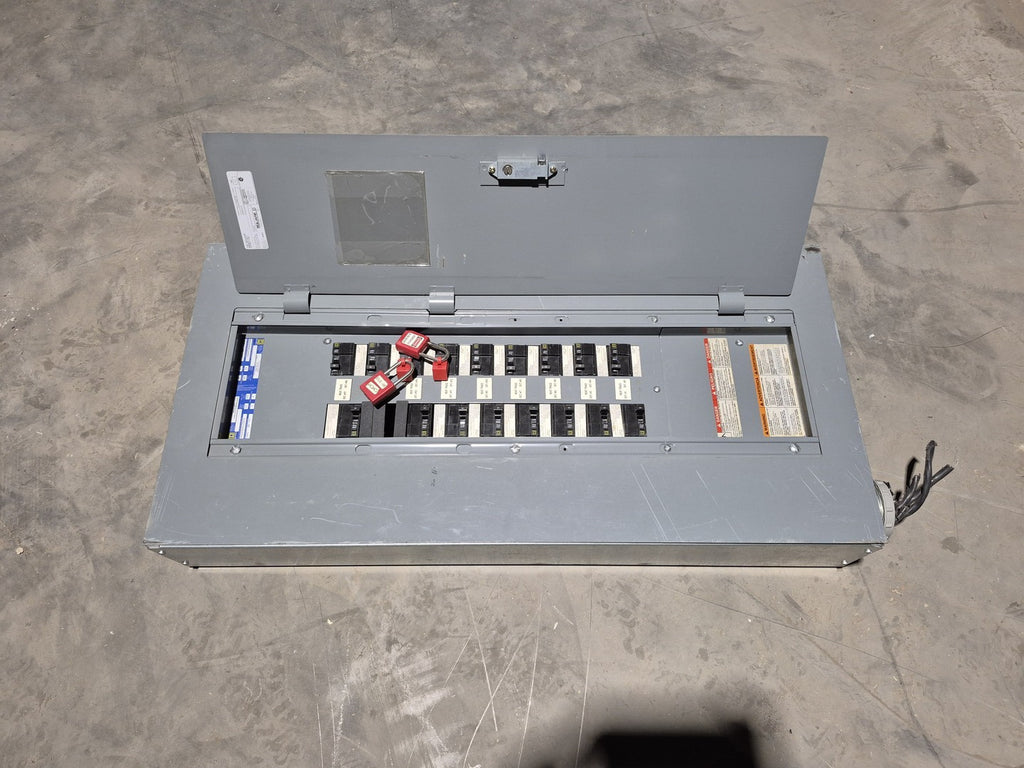 SQUARE D Dismantled - NQOD454L225CU Panelboard 225A, 48 VDC, 54-Circuit Power 