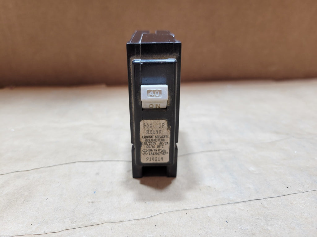 WESTINGHOUSE 40 Amp 1 Pole 120/240 Volts Circuit Breaker BR140
