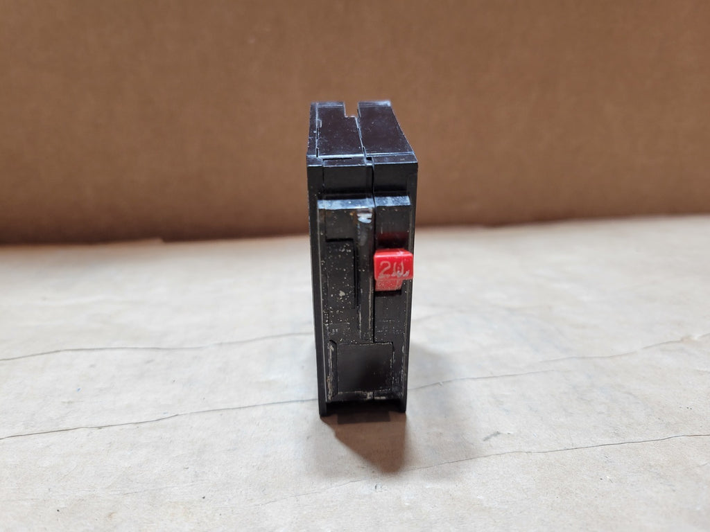20 Amp 1 Pole Circuit Breaker 