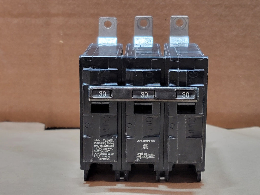SIEMENS 30 Amp 3 Pole 240 Volts Circuit Breaker B330