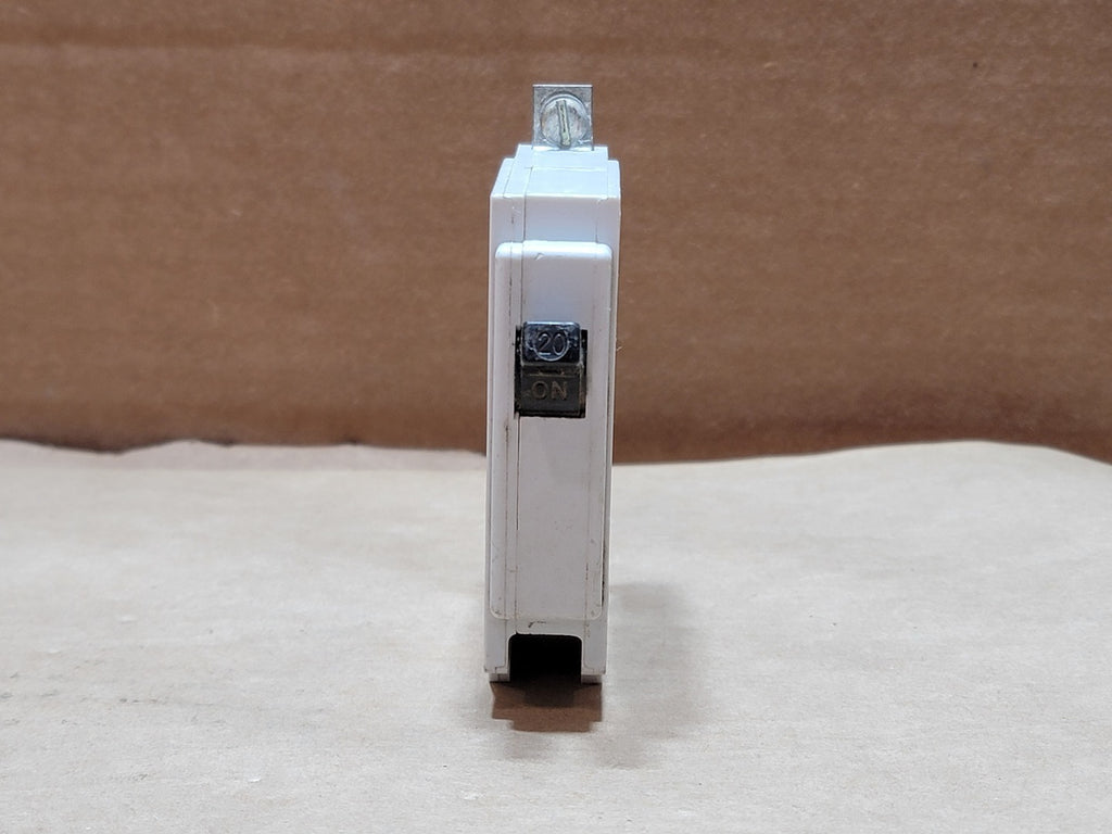 COMMANDER 15 Amp 1 Pole 120240 Volts Circuit Breaker QBH120