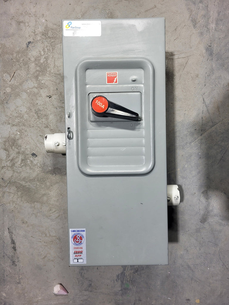 FEDERAL PIONEER 100 Amp, 240 VAC Fusible Disconnect Switch 11325N