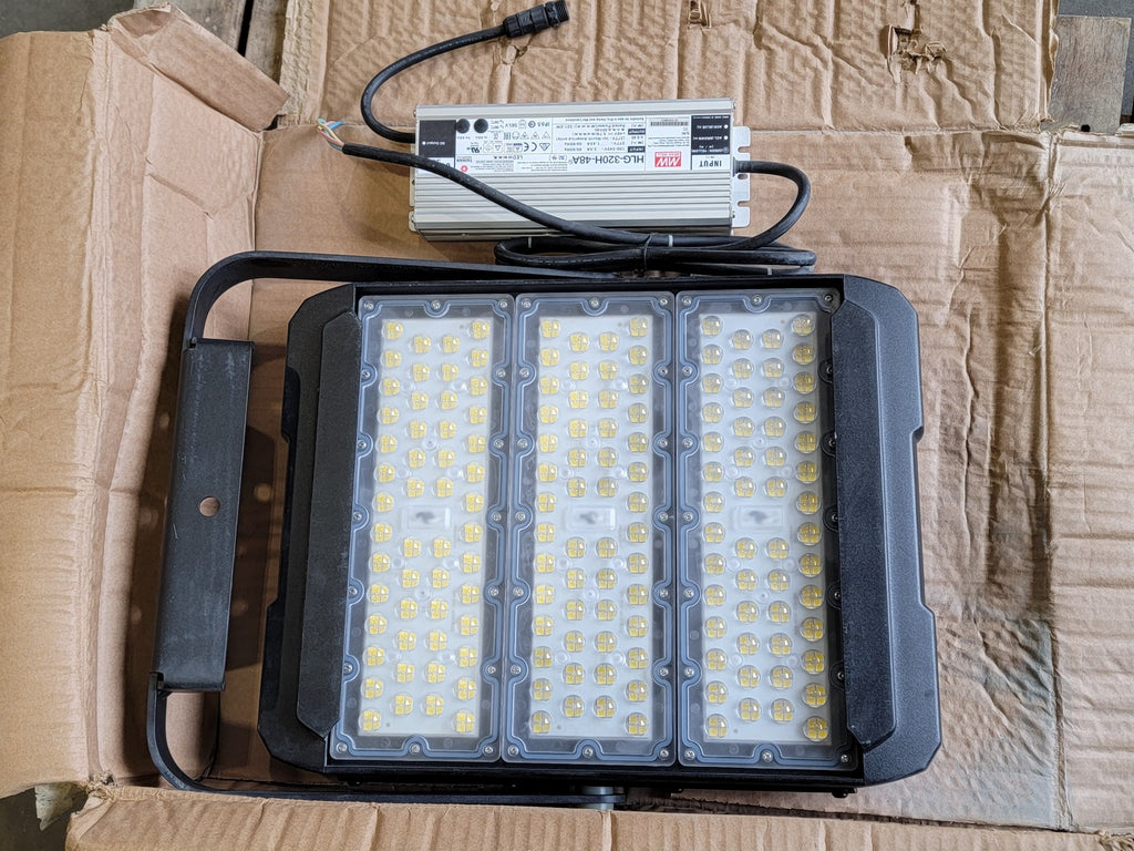 GENERAC LED Assembly Light 320W A0000948785
