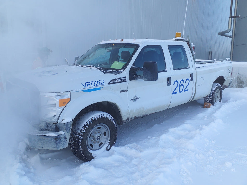 2015 FORD F-350 Truck, 182,929 km, Unit VPD262