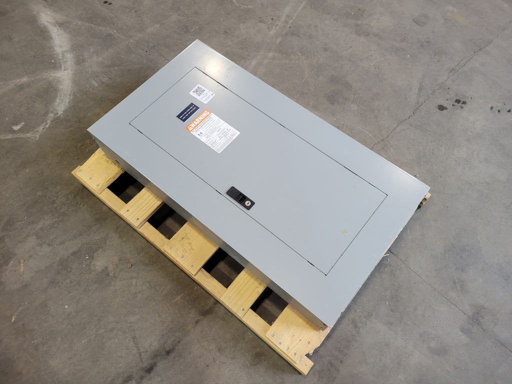 GENERAL ELECTRIC 125 Amps, 208Y/120 Volts, 3-Phase, 42 Circuits Panel Board AQF3421MBX