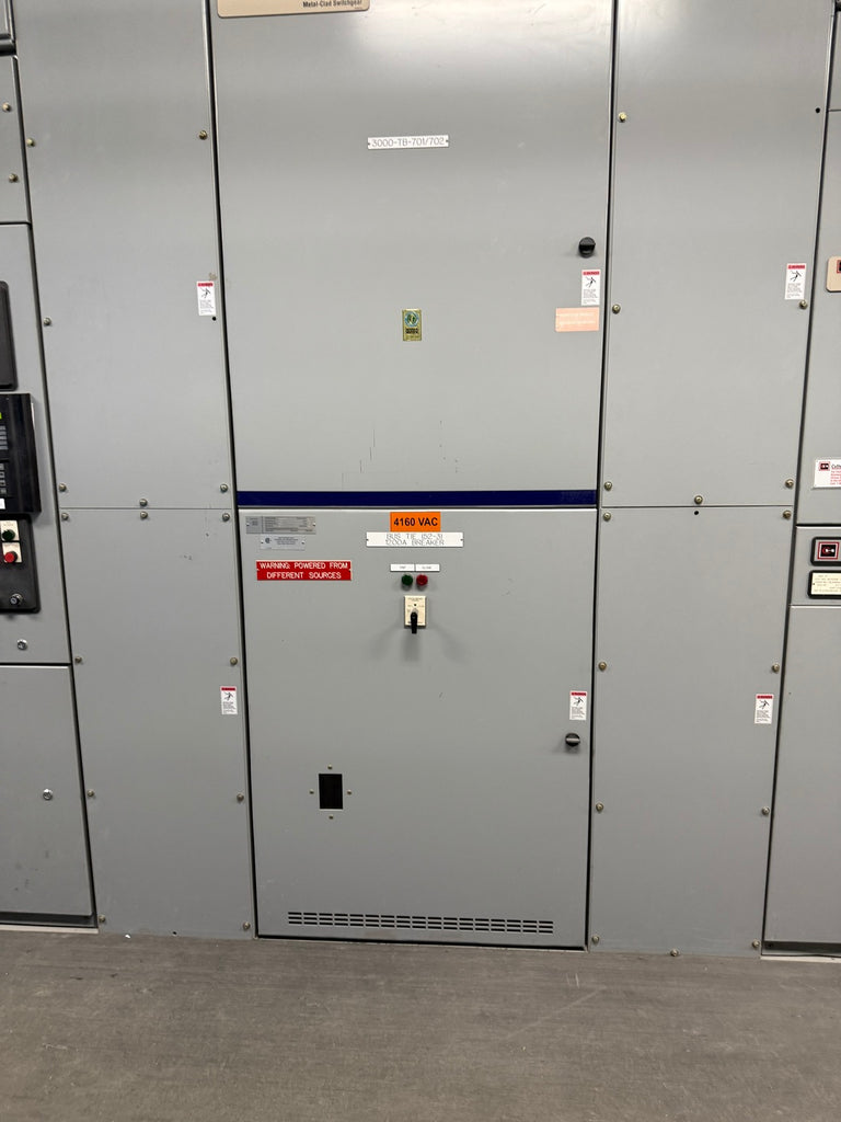CUTLER-HAMMER VacClad-W Tie Breaker Unit, 4160V, 1200A