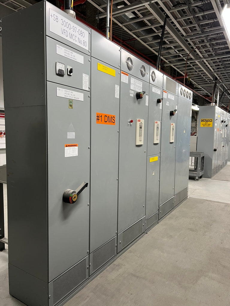 MOELLER Modan 3000 VFD MCC, 600V, 3-Ph, 1200A, 6 Sections