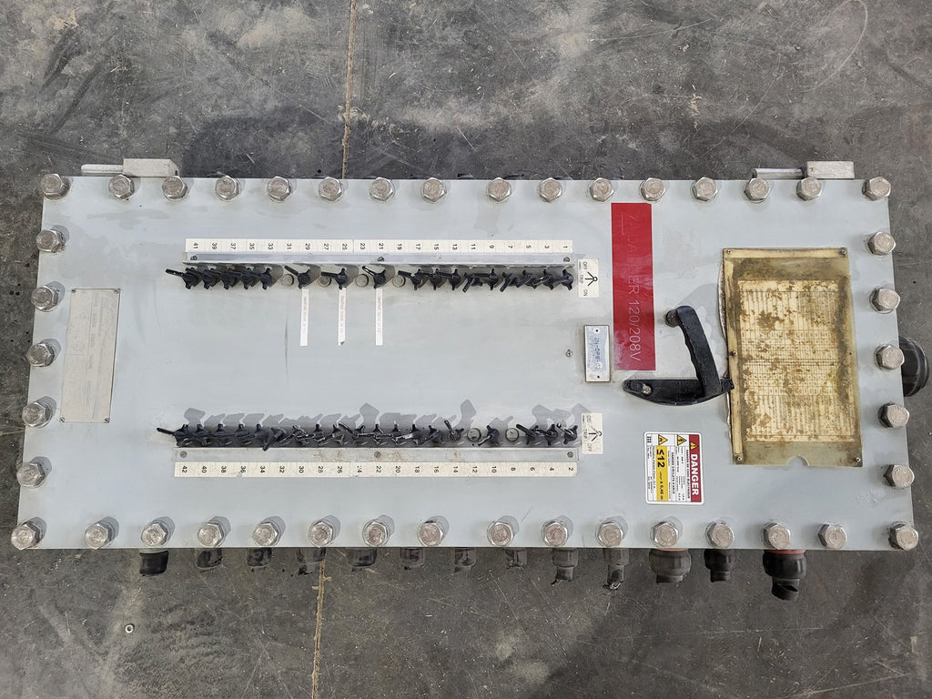 APPLETON 225 Amp, 120/208V, 3-Ph, 42 Circuits Panelboard XPE32252B.I146