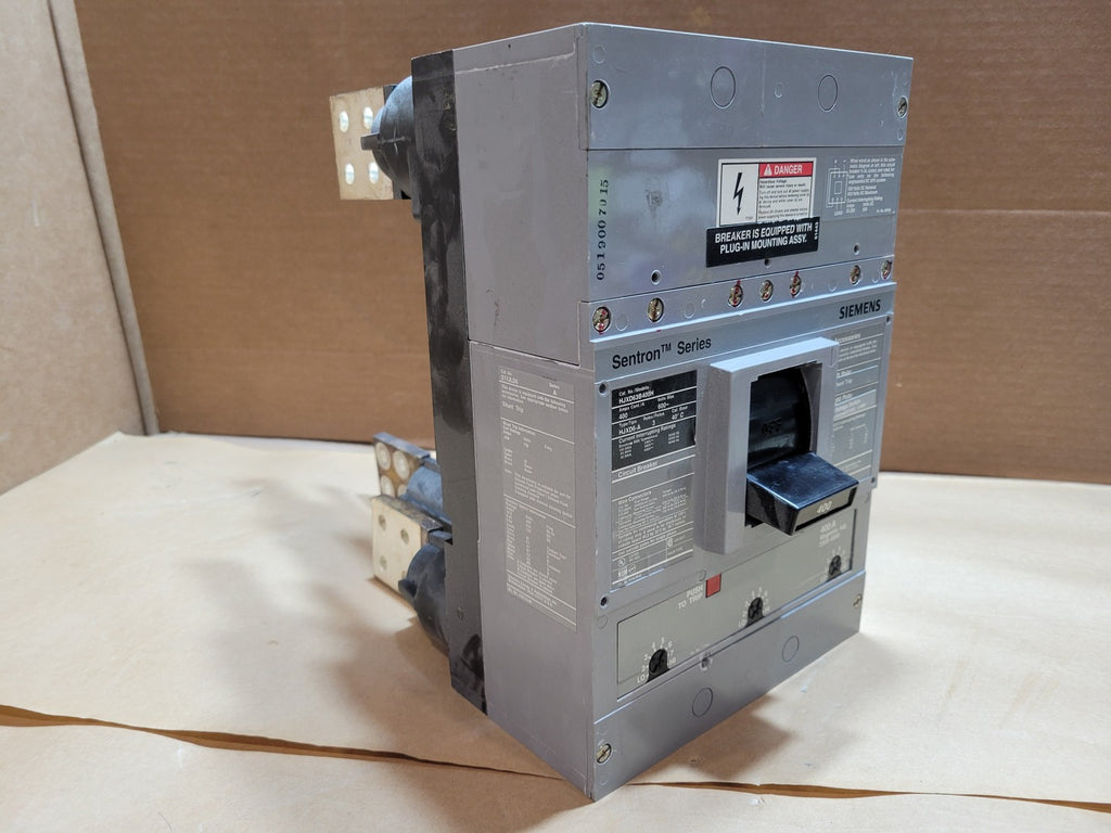 SIEMENS 400 Amp, 3 Poles, 600 Volts Circuit Breaker HJXD63B400H w/ Plug-In Mounting PC5778