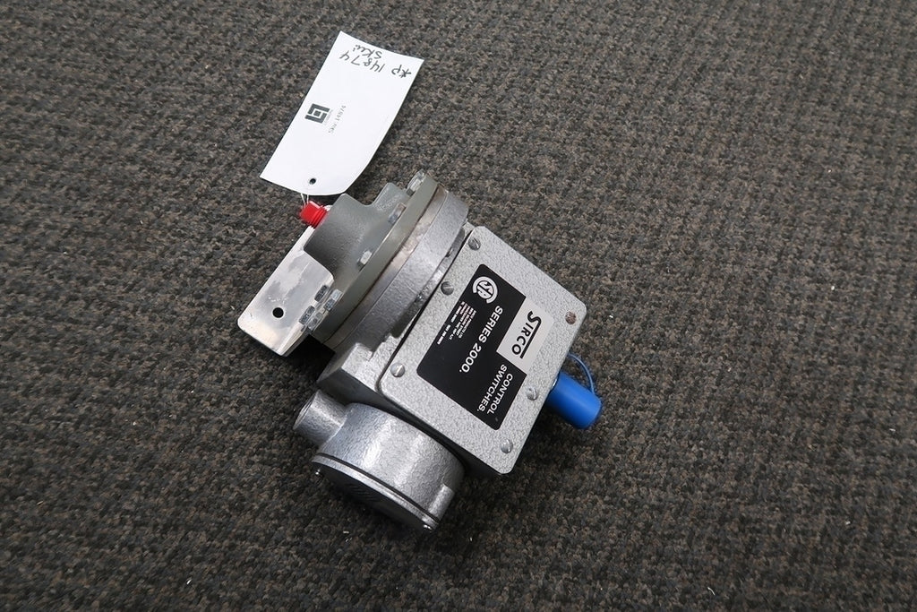 SIRCO 15 Amp, 480 volts Control Switch 2000