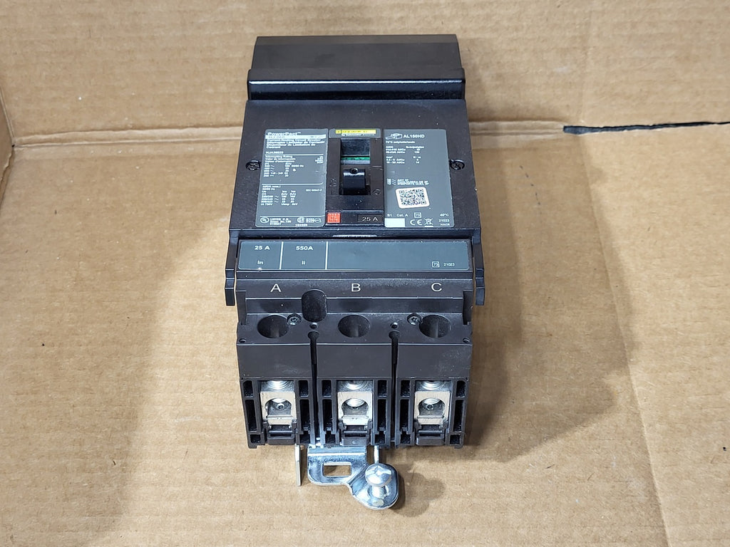 SQUARE D 25 Amp, 3 Pole, 600 Volt Circuit Breaker HJA36025