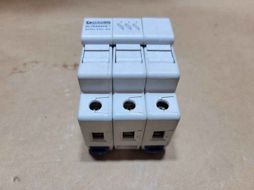 FERRAZ SHAWMUT 30 Amp, 3 Pole, 600 Volts Fuse Holder USM3 C218548