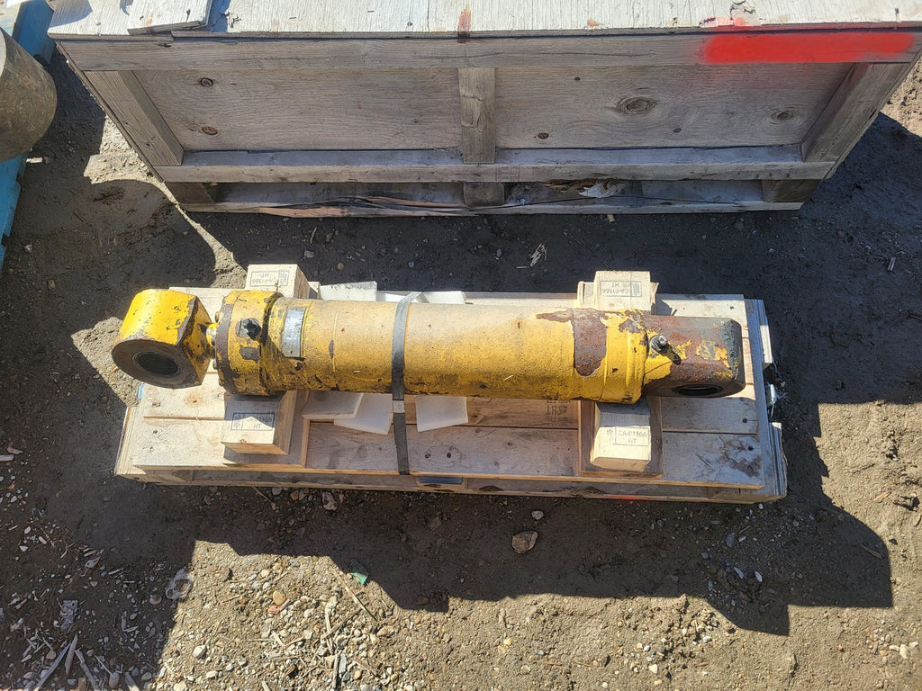 GIR DEL Steer Hydraulic Cylinder D5017851