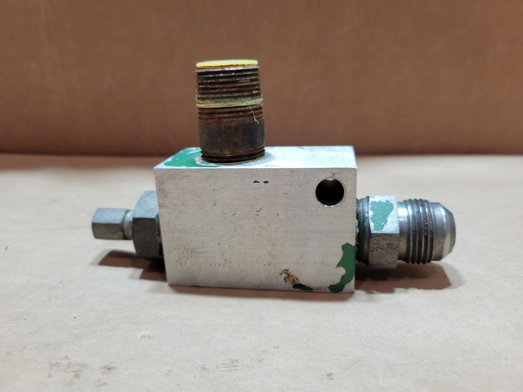 SUN HYDRAULICS Line Mount Manifold CAD 8AN8