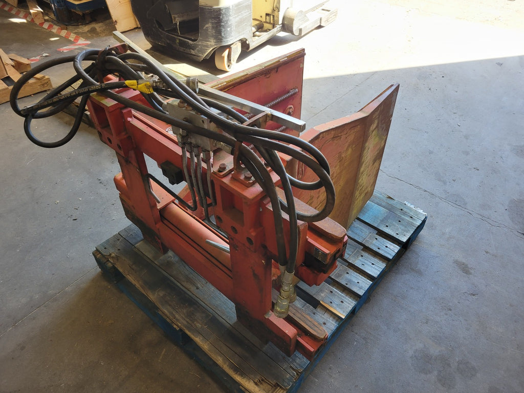 BOLZONI AURAMO 2500 kg Lift Truck Attachment Bale Clamp BB250011