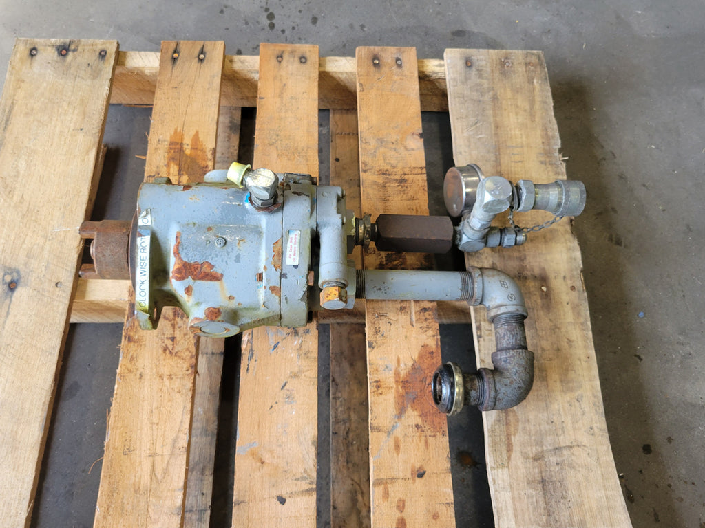 VICKERS 2776627-28 Hydraulic Pump 353936 with Pressure Gauge and Fittings