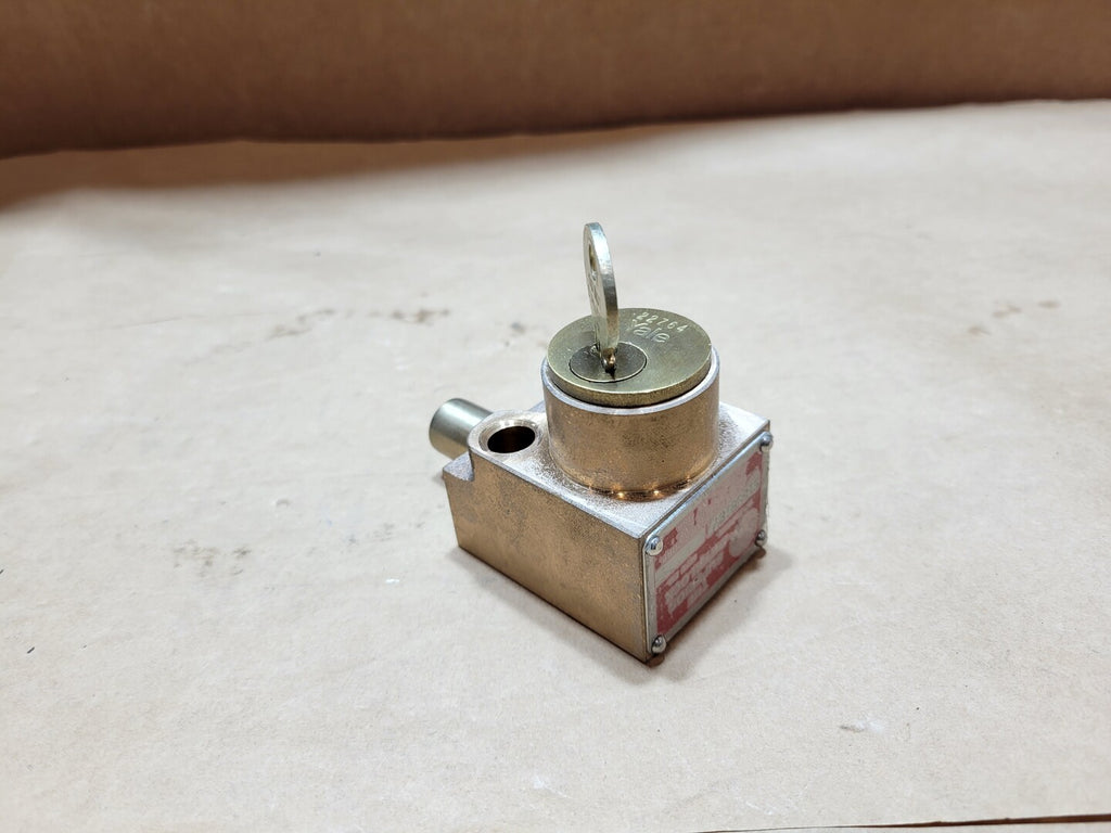 SUPERIOR INTERLOCK Safety Interlock Switch S105810Y