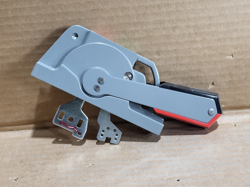 ALLEN-BRADLEY Metal Disconnect Handle (small) 1494F-M1