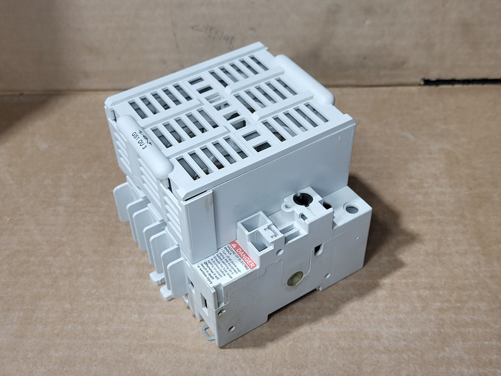 SQUARE D 30 Amp, 600 Volt Fusible Disconnect Switch GS1DU3