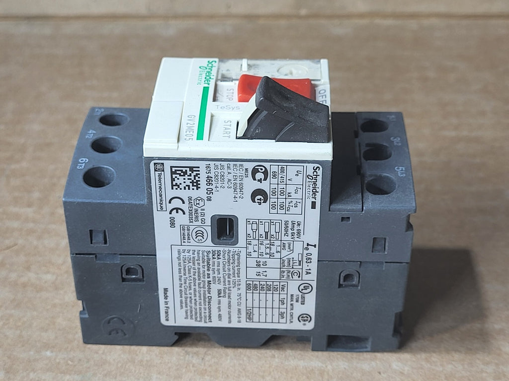 SCHNEIDER ELECTRIC 0.63-1 Amp, 3 Pole, 440 volts Circuit Breaker GV2ME05