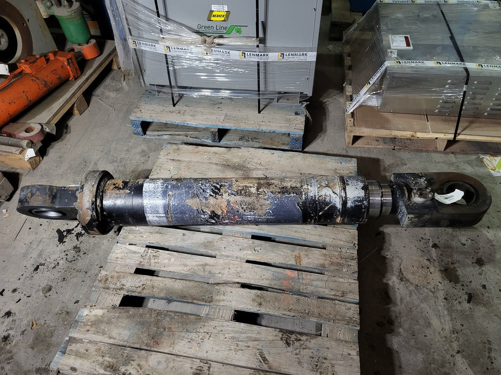 ATLAS COPCO MT6020 Hydraulic Dump Cylinder 5573352700