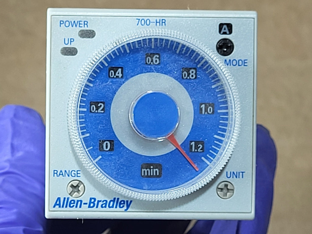 ALLEN-BRADLEY 5 Amp, 240 Volt Tube Base Dial Timing Relay 700-HR52TA17